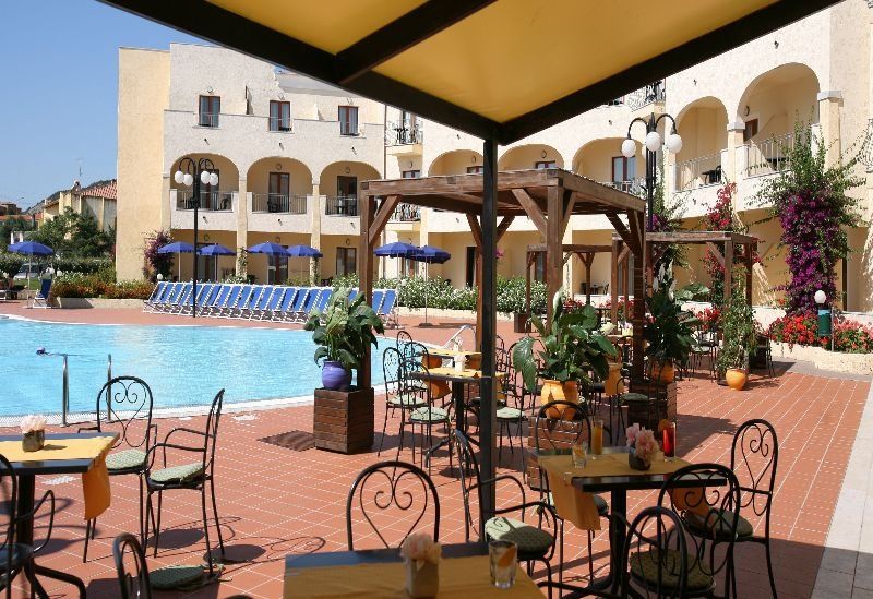 Blu Hotel Morisco カンニジョネ エクステリア 写真